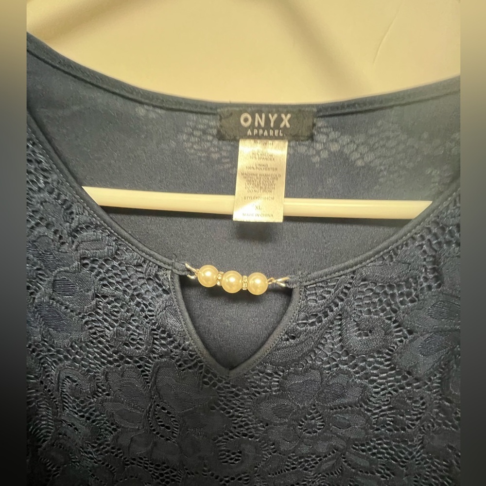 ONYX APPAREL NITE BLOUSE SIZE XL NAVY LACE OVERLAY W/SHEER LACE 3/4 SLEEVES - Picture 9 of 10